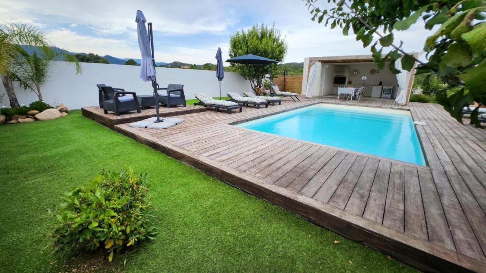 Avec Piscine A